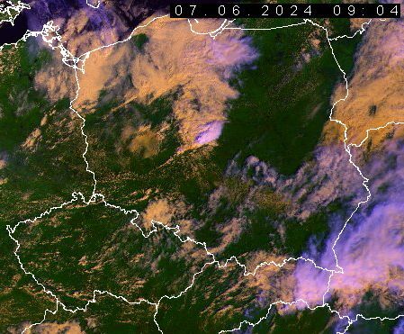 Zdjęcie satelitarne w świetle widzialnym, źródło: chmu.cz